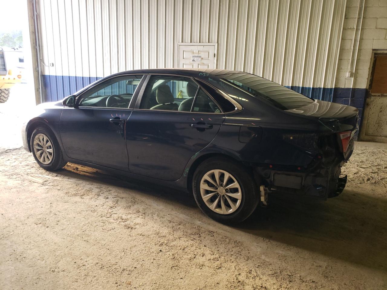 Изображение 2 2015 TOYOTA CAMRY LE 2015 с VIN 4T4BF1FK7FR490252
