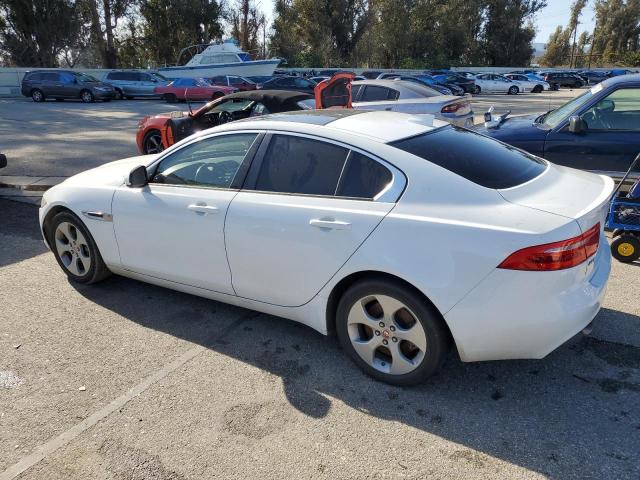 Obraz 2 z 2018 JAGUAR XE  2018 z VIN SAJAR4FX0JCP40395