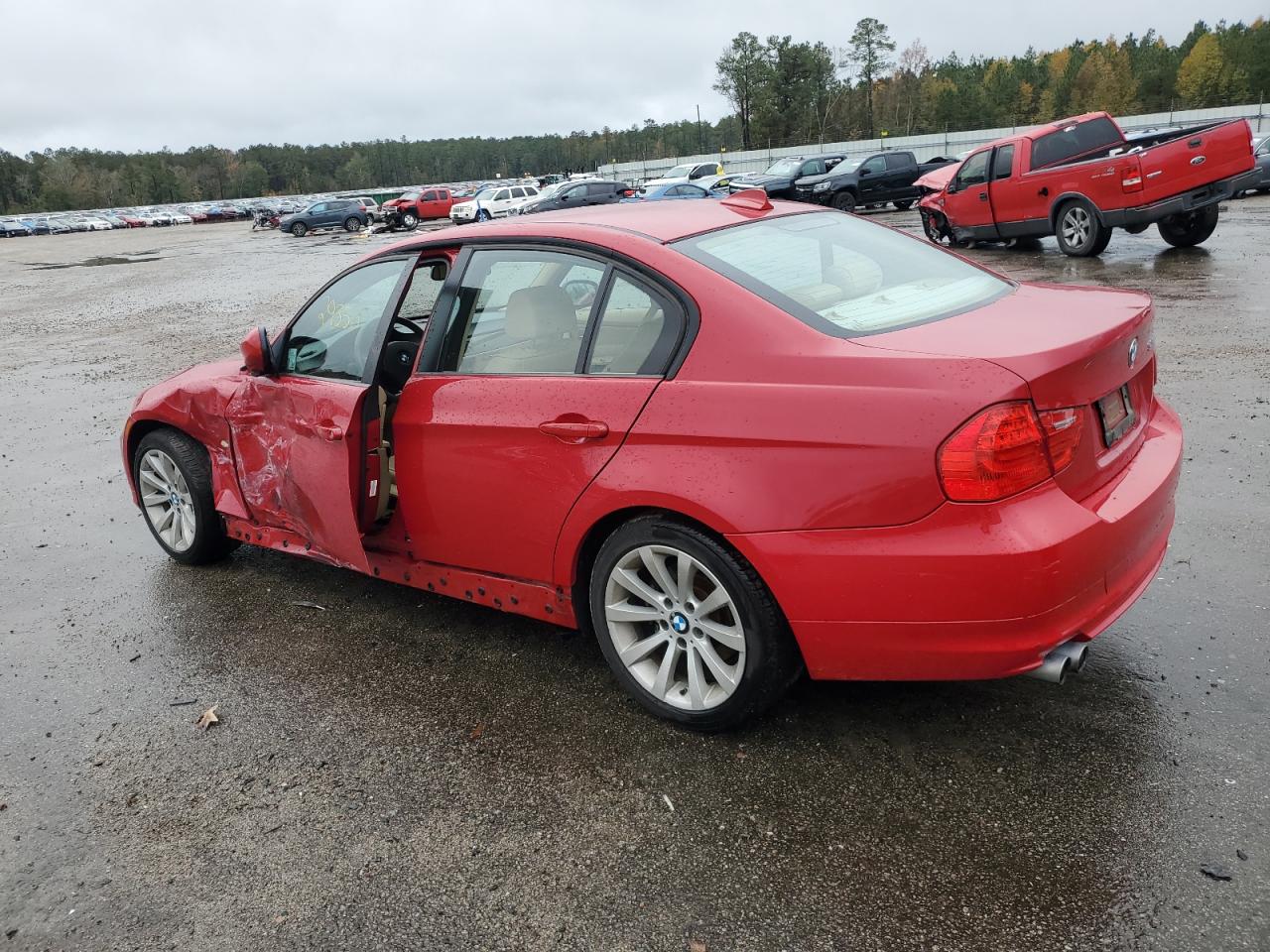 Obraz 2 z 2011 BMW 328 I 2011 z VIN WBAPH7C50BE678211