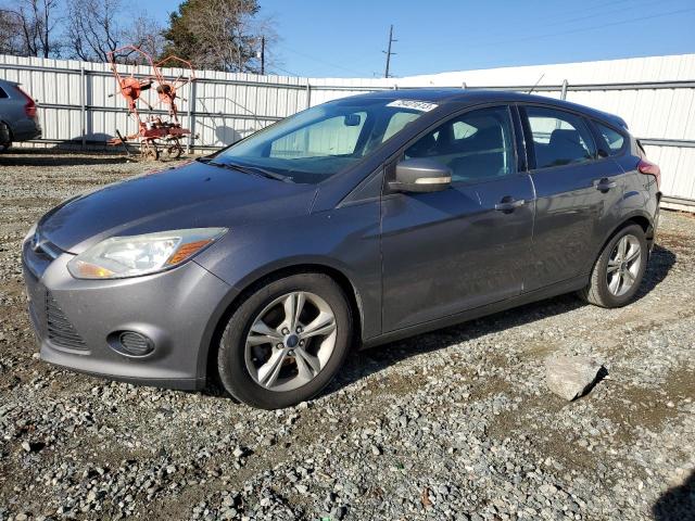 Image 1 of 2014 FORD FOCUS SE 2014 with VIN 1FADP3K21EL425395