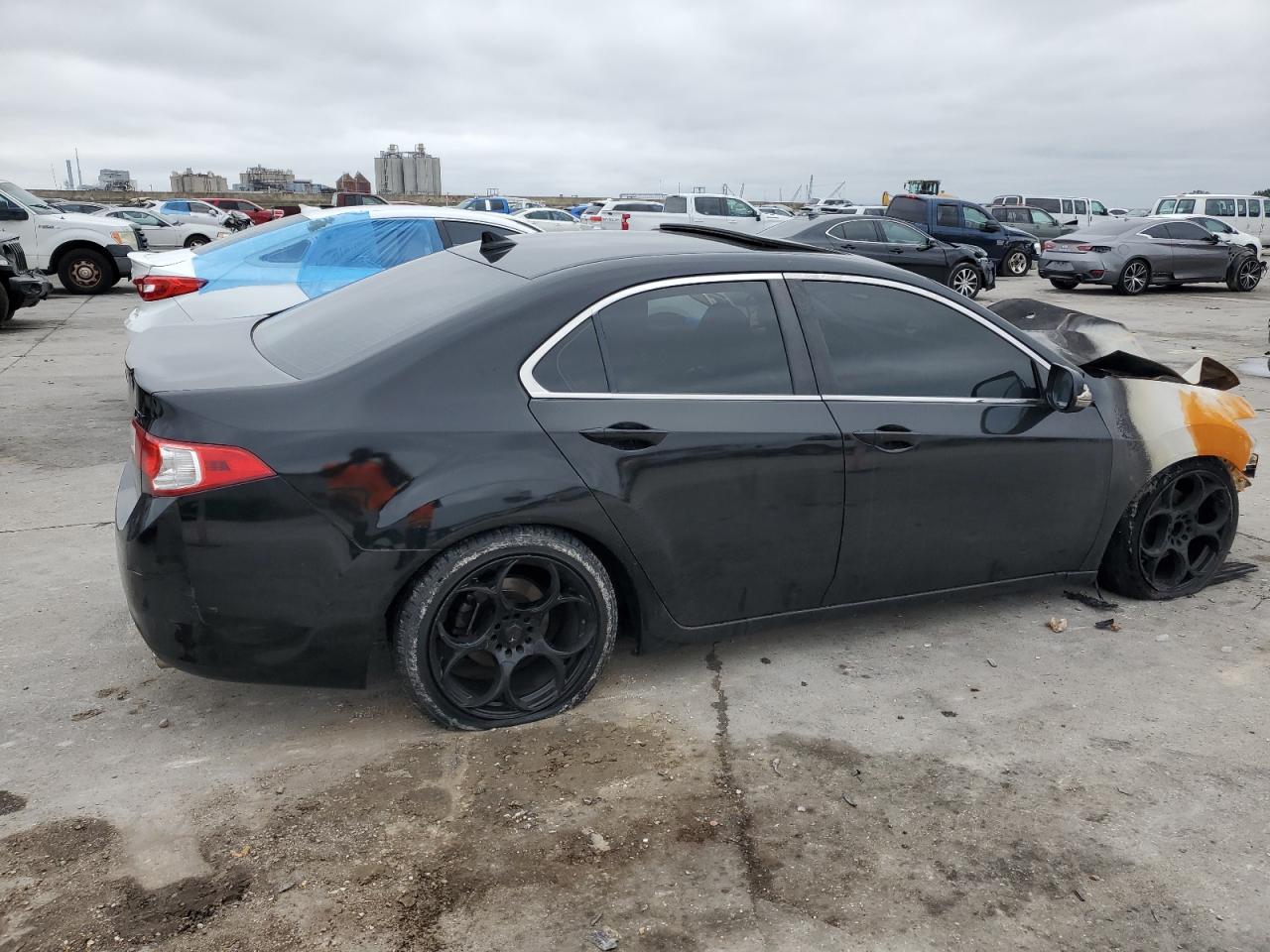 Image 3 of 2010 ACURA TSX  2010 with VIN JH4CU2F61AC029143