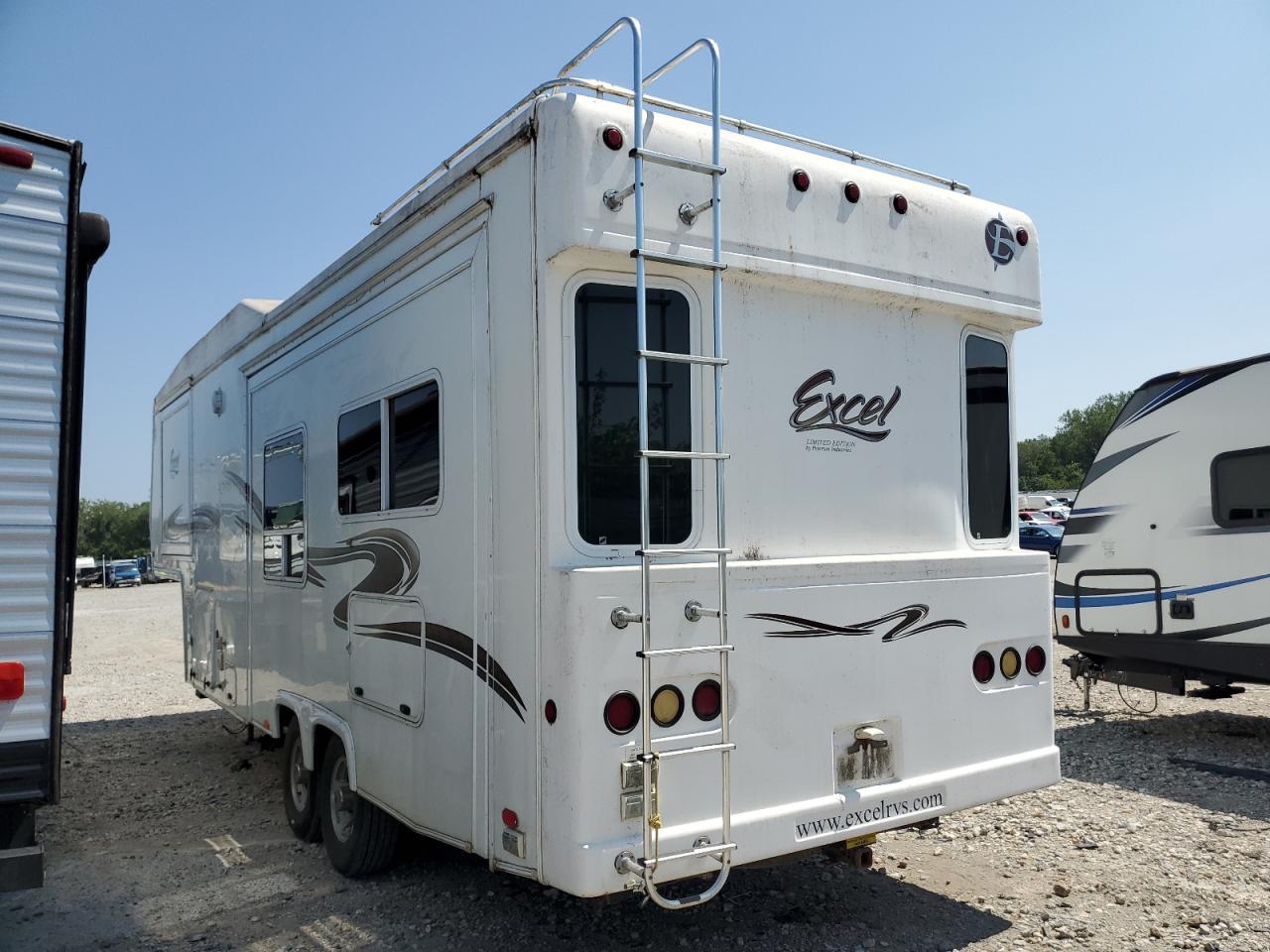 Изображение 3 2006 EXCE CAMPER 2006 с VIN 1P9RF302261090009