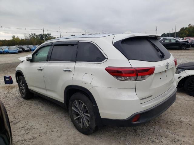 Image 2 of 2019 TOYOTA HIGHLANDER SE 2019 with VIN 5TDJZRFH0KS580054