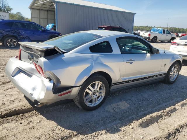 Obraz 3 z 2009 FORD MUSTANG  2009 z VIN 1ZVHT80NX95123273