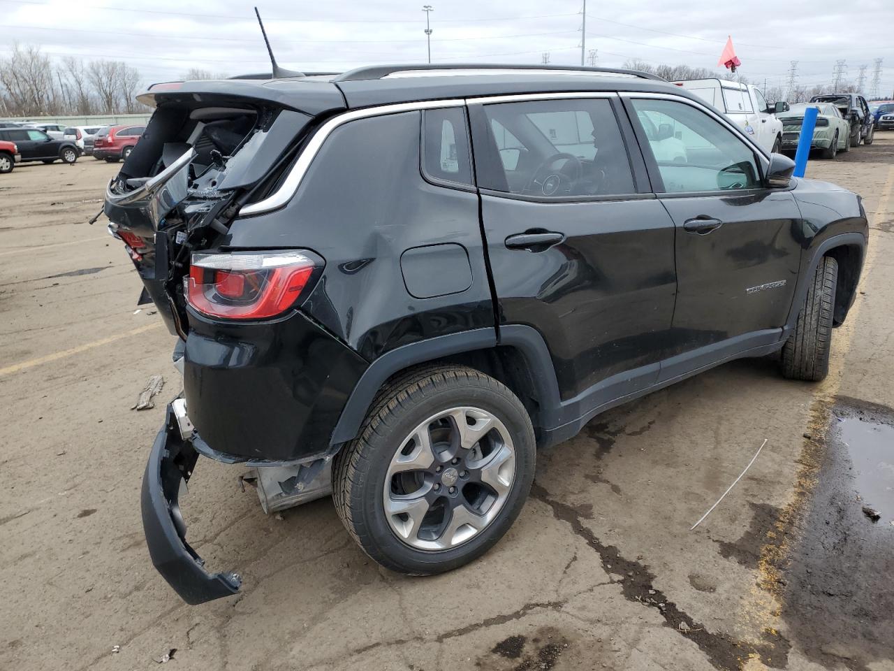 Изображение 3 2020 JEEP COMPASS LIMITED 2020 с VIN 3C4NJDCB7LT119310