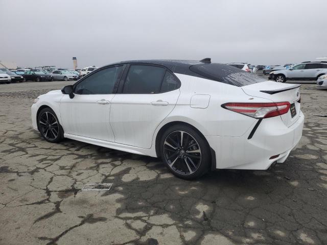 Obraz 2 z 2019 TOYOTA CAMRY XSE 2019 z VIN 4T1B61HK8KU299070