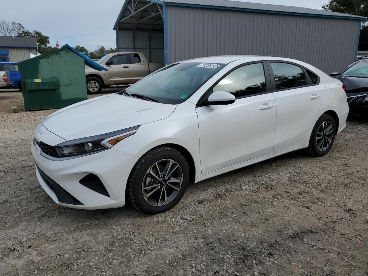 Изображение 1 2023 KIA FORTE LX 2023 с VIN 3KPF24AD8PE651410