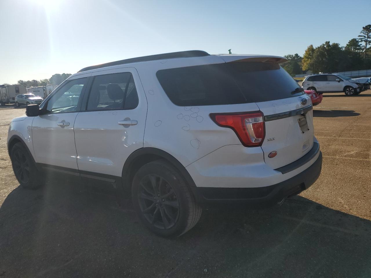Image 2 of 2019 FORD EXPLORER XLT 2019 with VIN 1FM5K7D88KGB38545
