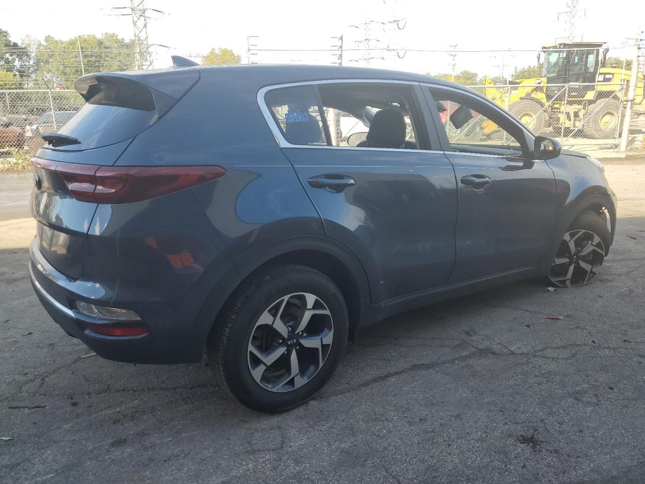 Image 3 of 2022 KIA SPORTAGE LX 2022 with VIN KNDPM3AC6N7007580