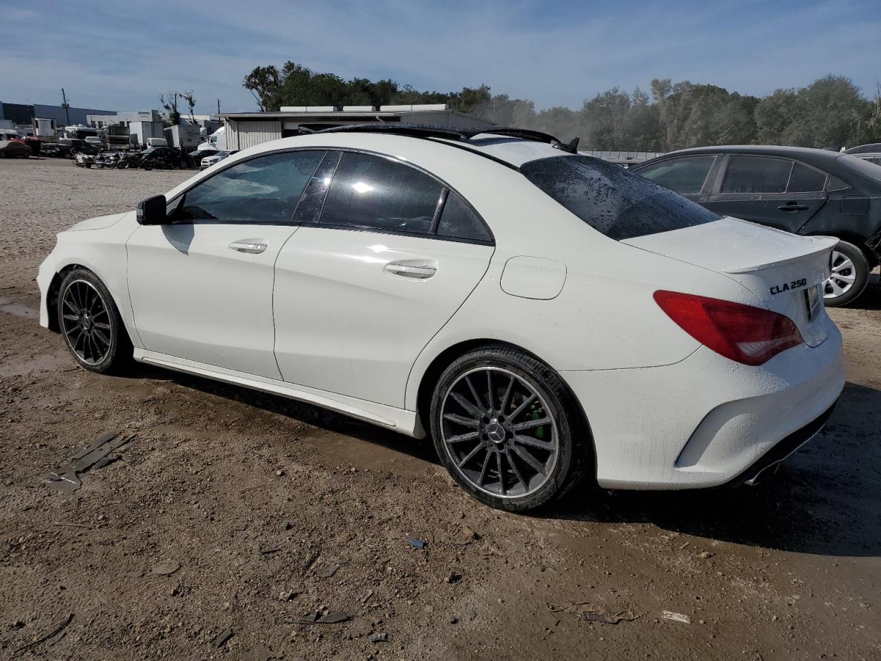 Obraz 2 z 2016 MERCEDES-BENZ CLA 250 2016 z VIN WDDSJ4EBXGN358958