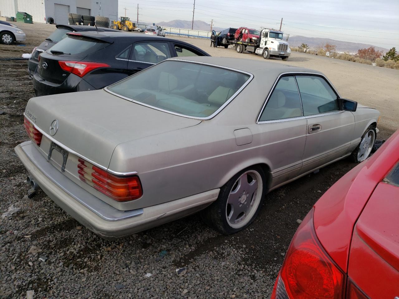 Obraz 3 z 1991 MERCEDES-BENZ 560 SEC 1991 z VIN WDBCA45EXMA564095