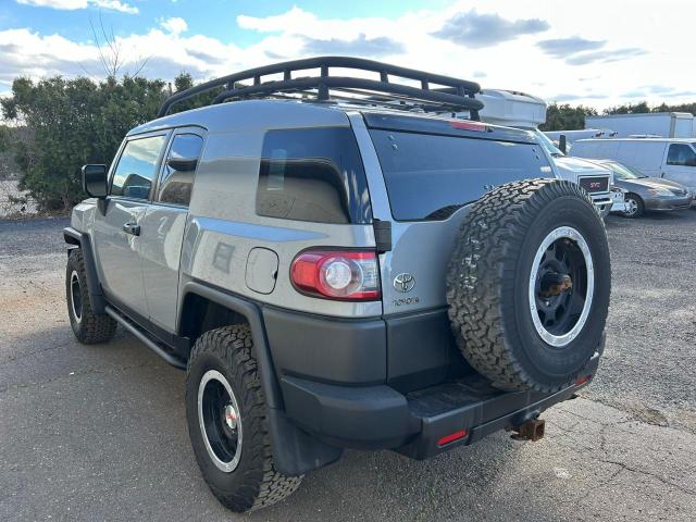 Image 2 of 2013 TOYOTA FJ CRUISER  2013 with VIN JTEBU4BF6DK156734