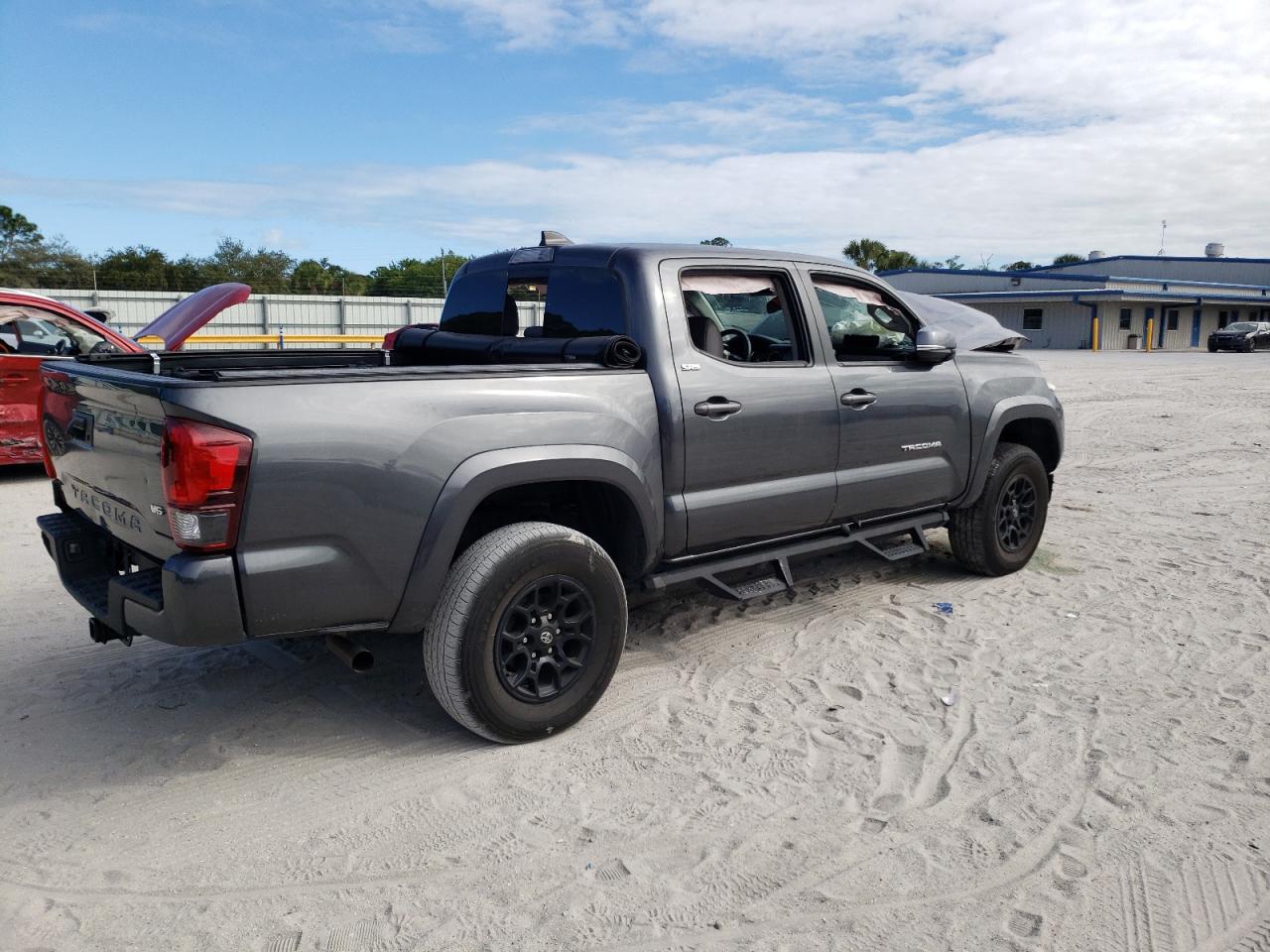 Obraz 3 z 2022 TOYOTA TACOMA DOUBLE CAB 2022 z VIN 3TMAZ5CN1NM165915