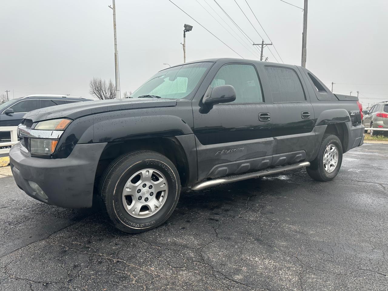 Image 2 of 2003 CHEVROLET AVALANCHE C1500 2003 with VIN 3GNEC13T03G192679