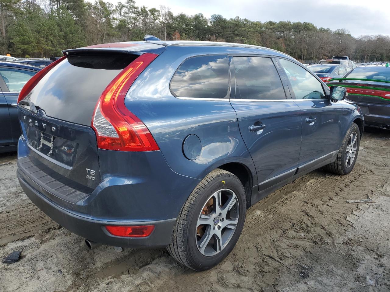 Изображение 3 2011 VOLVO XC60 T6 2011 с VIN YV4902DZ7B2209199