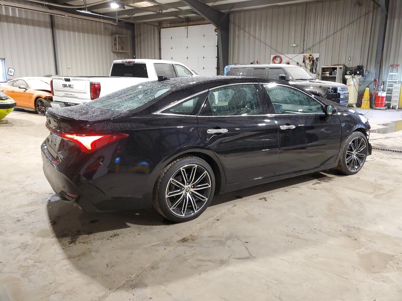 Image 3 of 2022 TOYOTA AVALON TOURING 2022 with VIN 4T1HZ1FB9NU087917