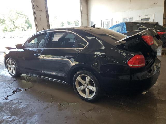 Obraz 2 z 2015 VOLKSWAGEN PASSAT SE 2015 z VIN 1VWBV7A39FC068927