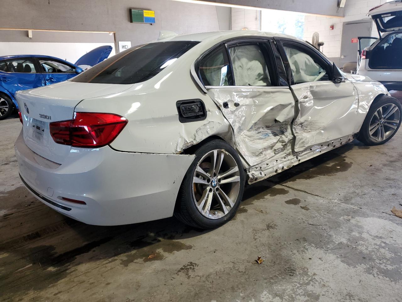 Image 3 of 2018 BMW 330 I 2018 with VIN WBA8B9G58JNU57708