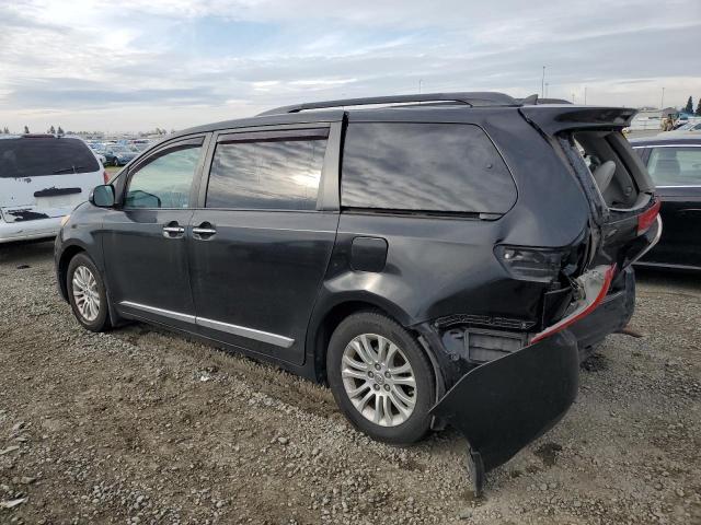 Image 2 of 2014 TOYOTA SIENNA XLE 2014 with VIN 5TDYK3DC4ES467087