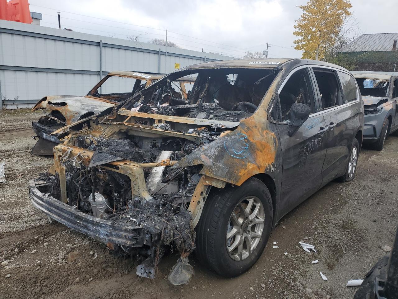 Image 1 of 2023 CHRYSLER PACIFICA TOURING L 2023 with VIN 2C4RC1BG4PR553734
