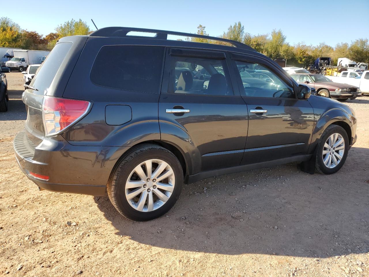 Image 3 of 2011 SUBARU FORESTER 2.5X PREMIUM 2011 with VIN JF2SHBDCXBH704505