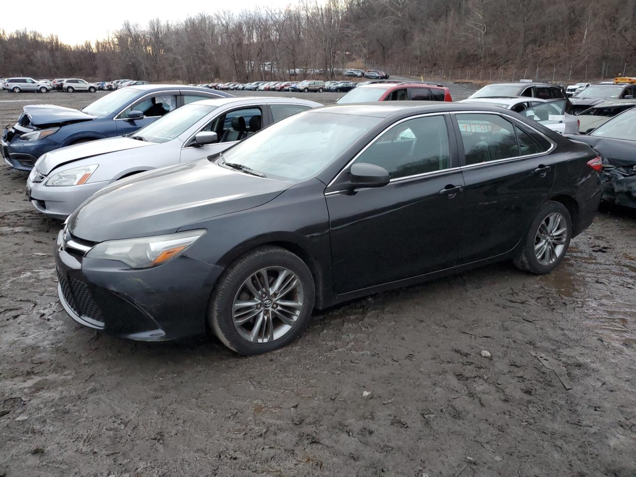 Image 1 of 2016 TOYOTA CAMRY LE 2016 with VIN 4T1BF1FK5GU265016