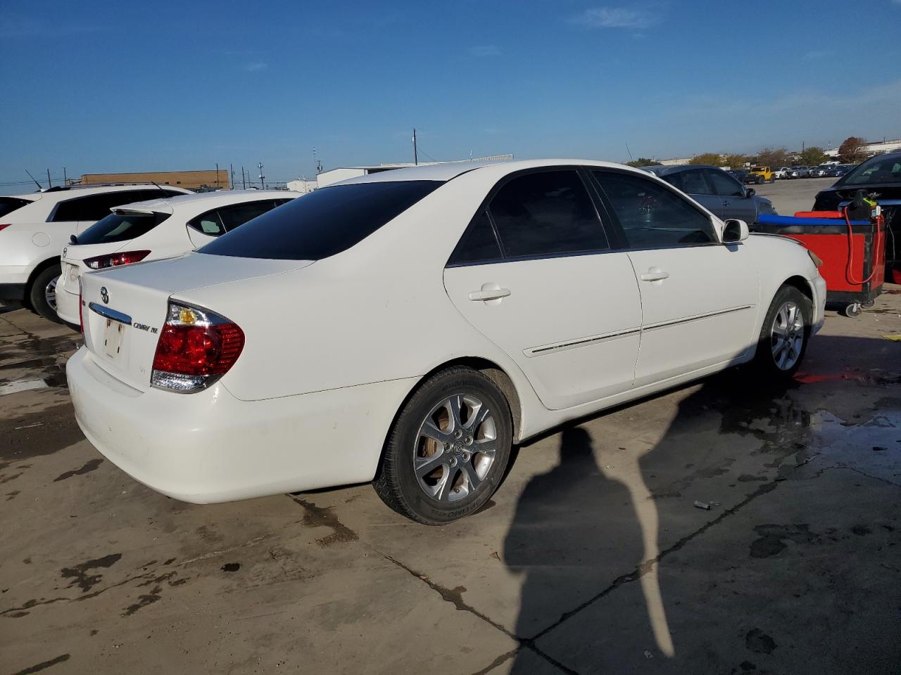 Image 3 of 2005 TOYOTA CAMRY LE 2005 with VIN 4T1BF32K35U084348