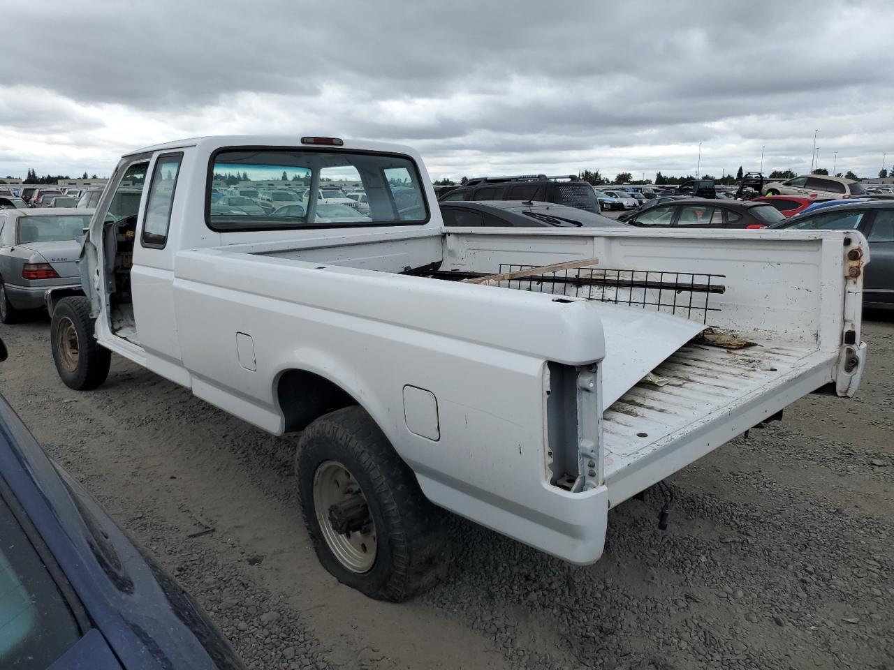 Image 2 of 1997 FORD F250  1997 with VIN 1FTHX25F1VEB37062
