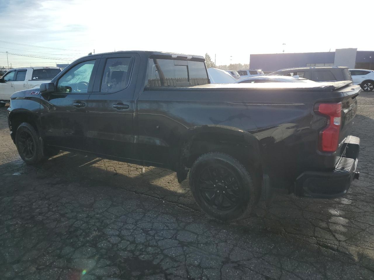 Image 2 of 2020 CHEVROLET SILVERADO K1500 RST 2020 with VIN 1GCRYEED1LZ271092