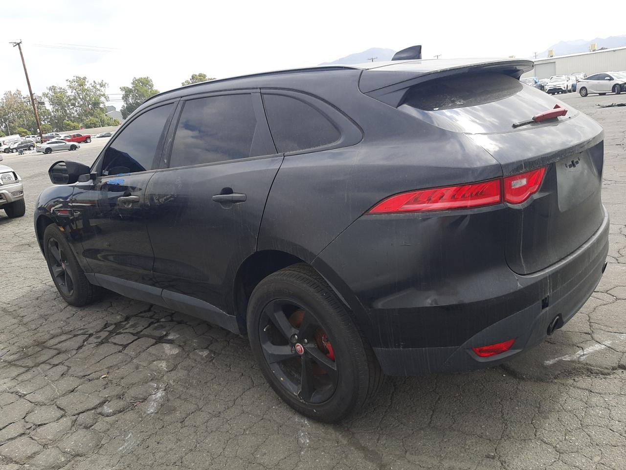 Image 2 of 2017 JAGUAR F-PACE PREMIUM 2017 with VIN SADCJ2BV7HA893907