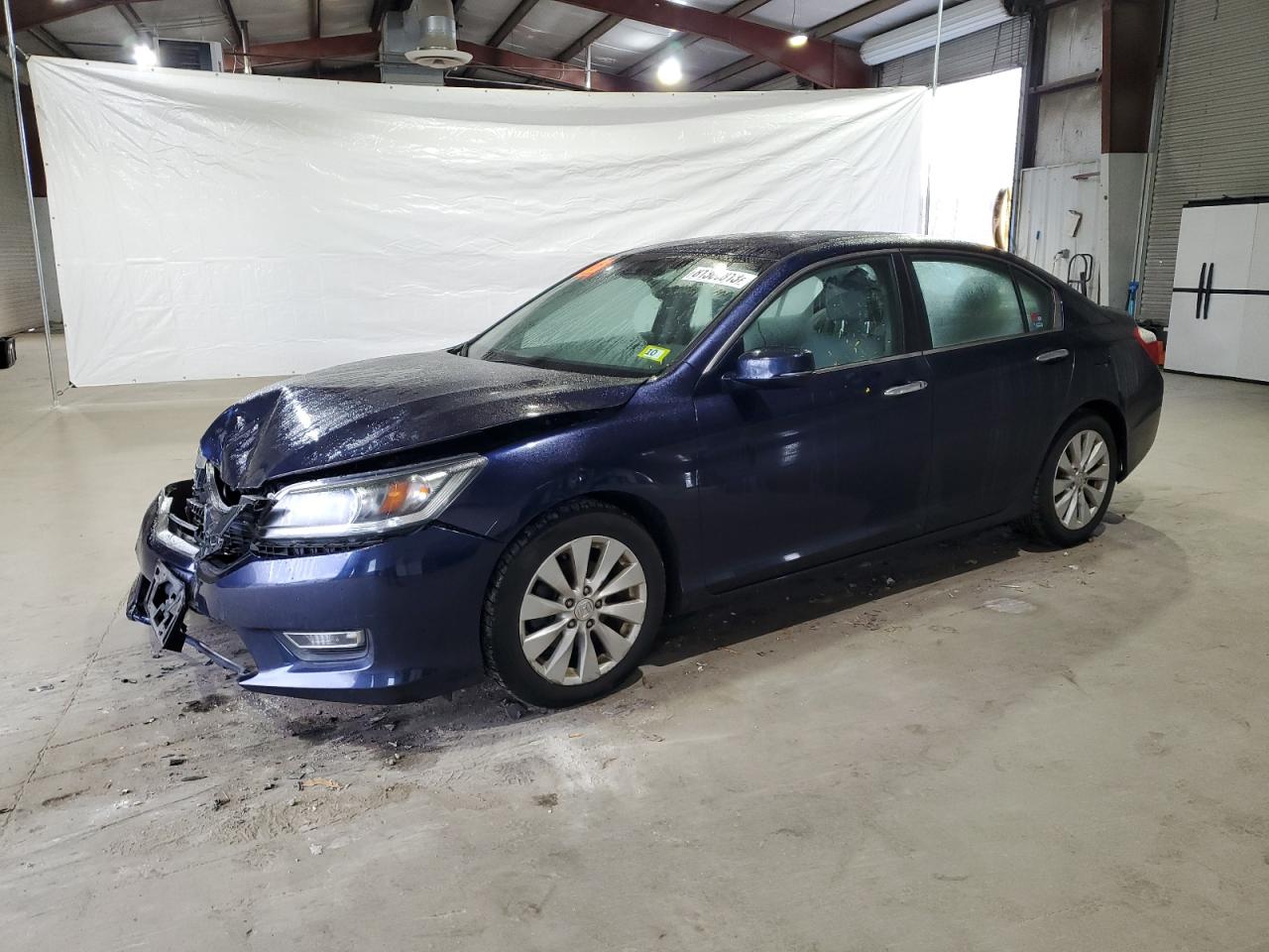 Image 1 of 2013 HONDA ACCORD EXL 2013 with VIN 1HGCR2F82DA188937