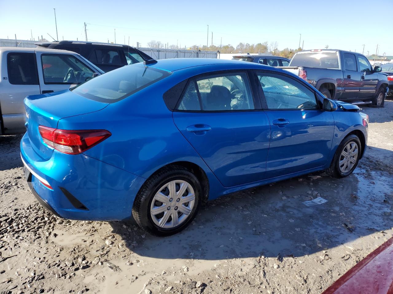 Изображение 3 2023 KIA RIO LX 2023 с VIN 3KPA24AD4PE540525