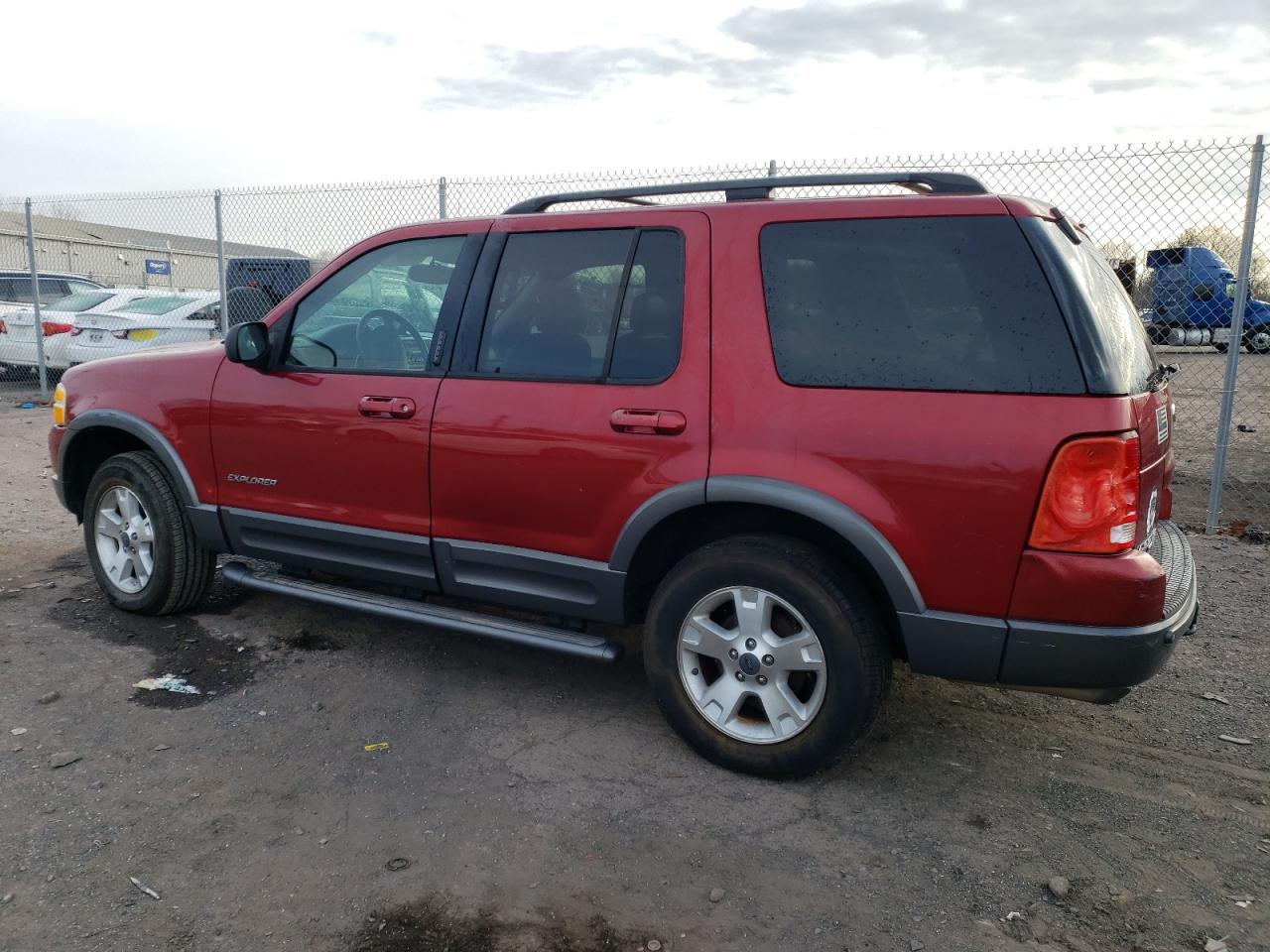 Image 2 of 2004 FORD EXPLORER XLT 2004 with VIN 1FMZU73W44ZA88018