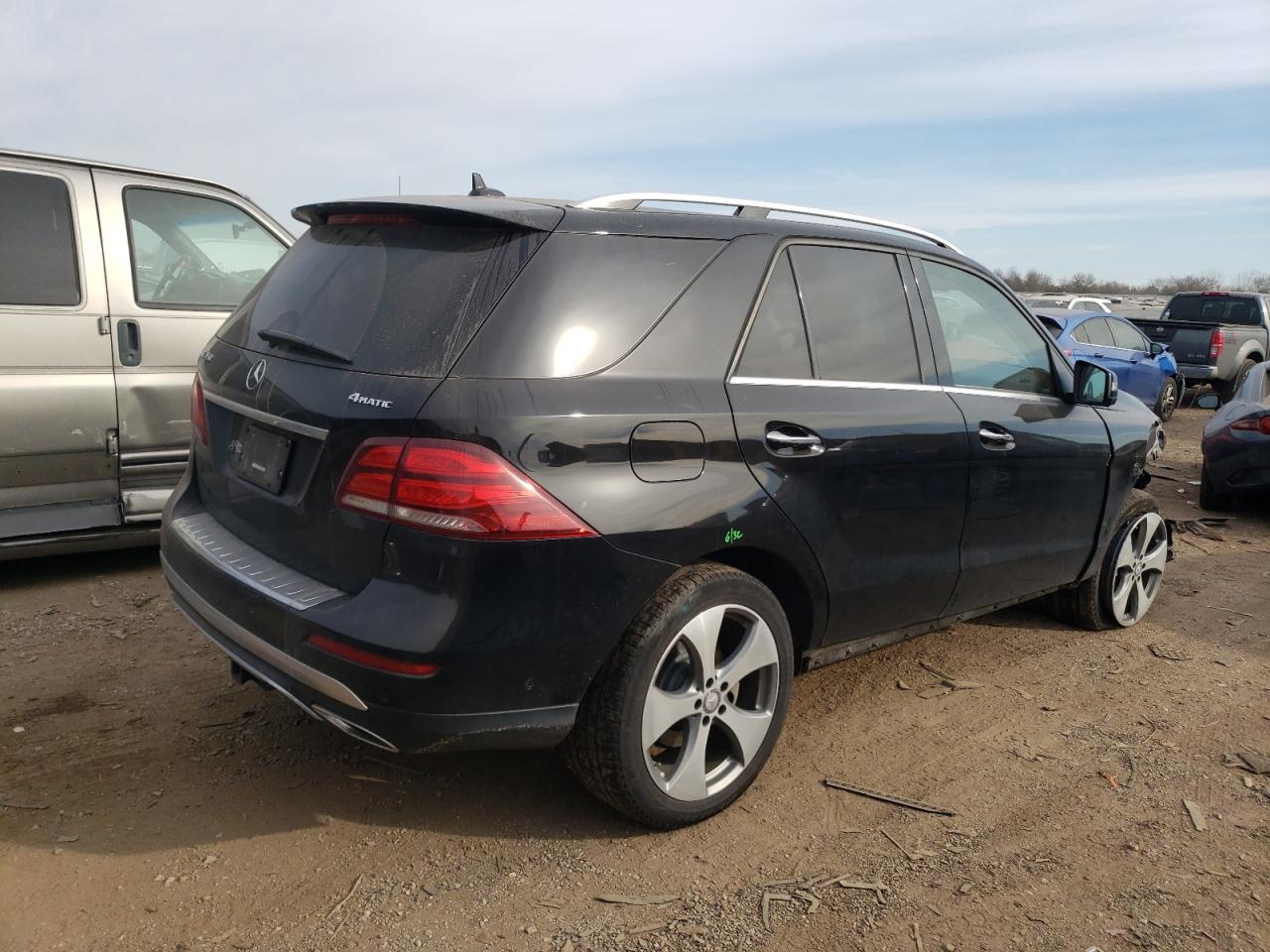 Obraz 3 z 2017 MERCEDES-BENZ GLE 350 4MATIC 2017 z VIN 4JGDA5HB8HA899287