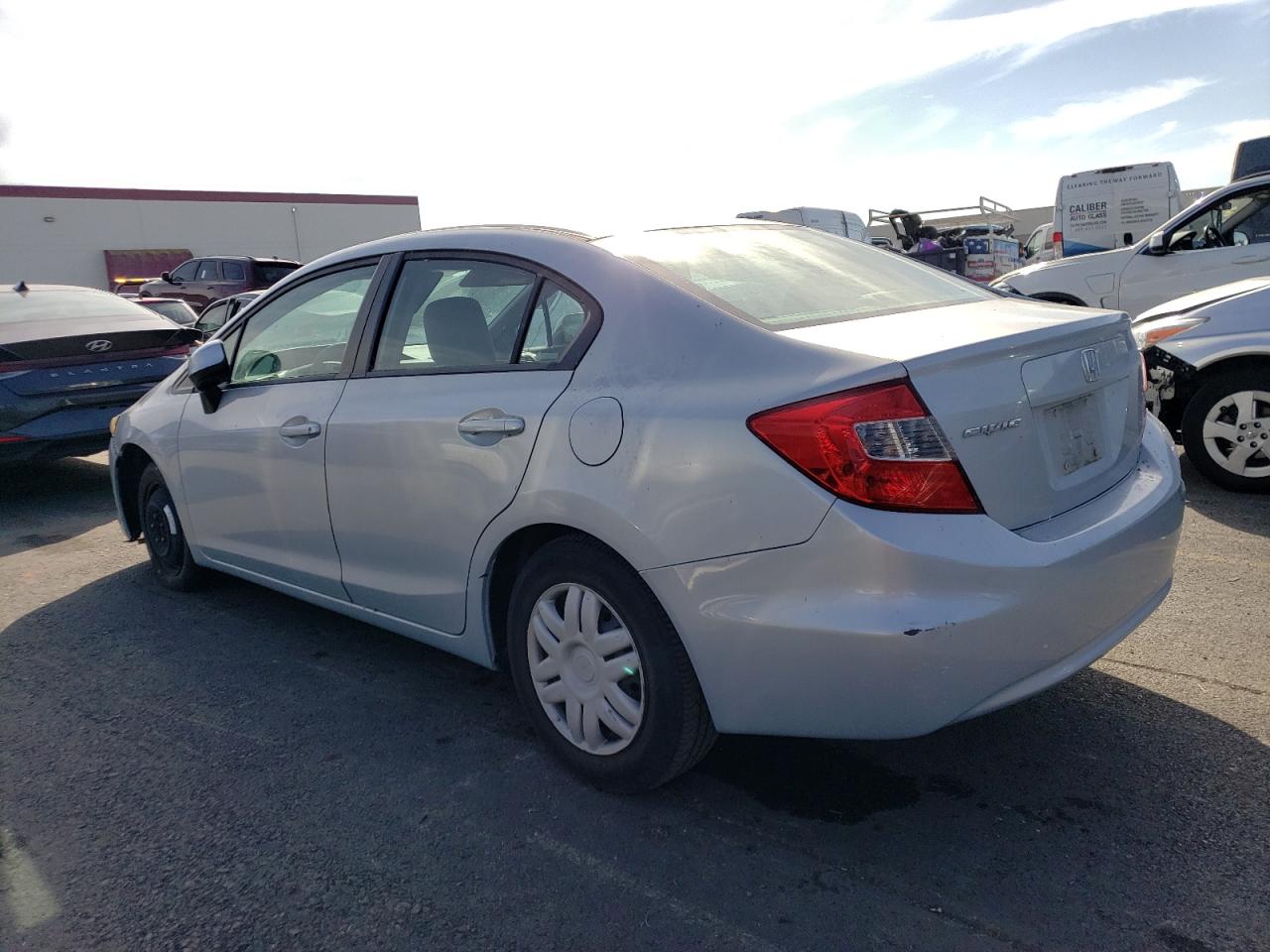 Изображение 2 2012 HONDA CIVIC LX 2012 с VIN 19XFB2F51CE304372