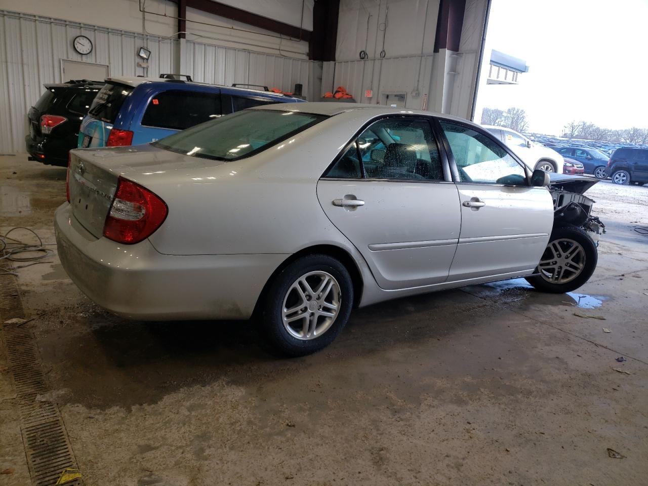 Изображение 3 2002 TOYOTA CAMRY LE 2002 с VIN 4T1BE32K12U615545