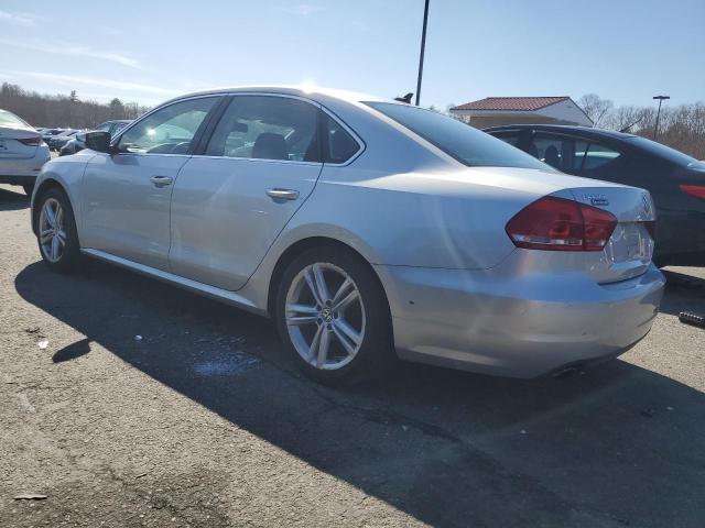 Obraz 2 z 2014 VOLKSWAGEN PASSAT SE 2014 z VIN 1VWBP7A31EC004857