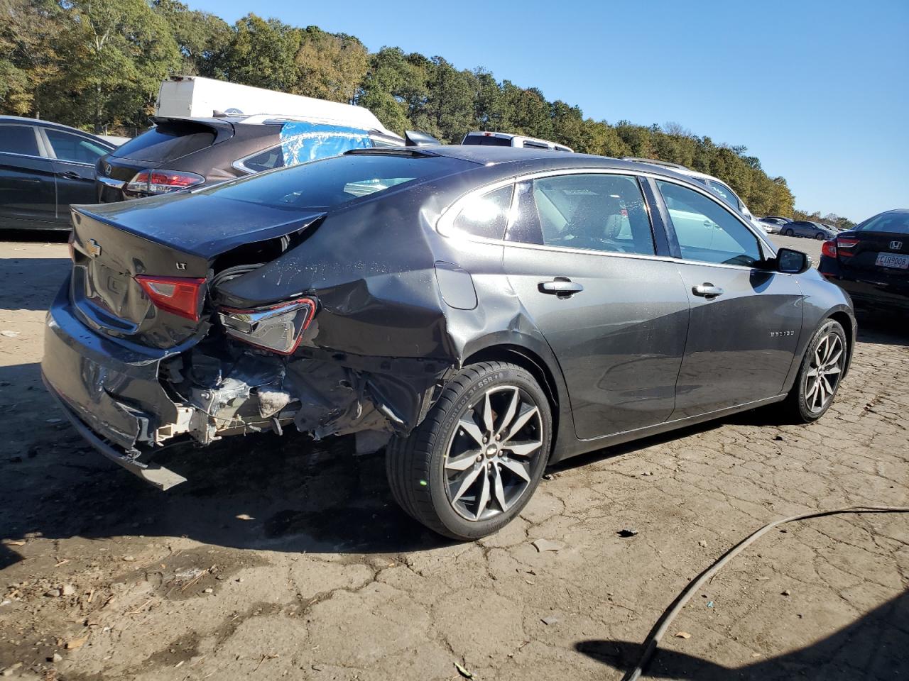 Image 3 of 2016 CHEVROLET MALIBU LT 2016 with VIN 1G1ZE5ST1GF240073
