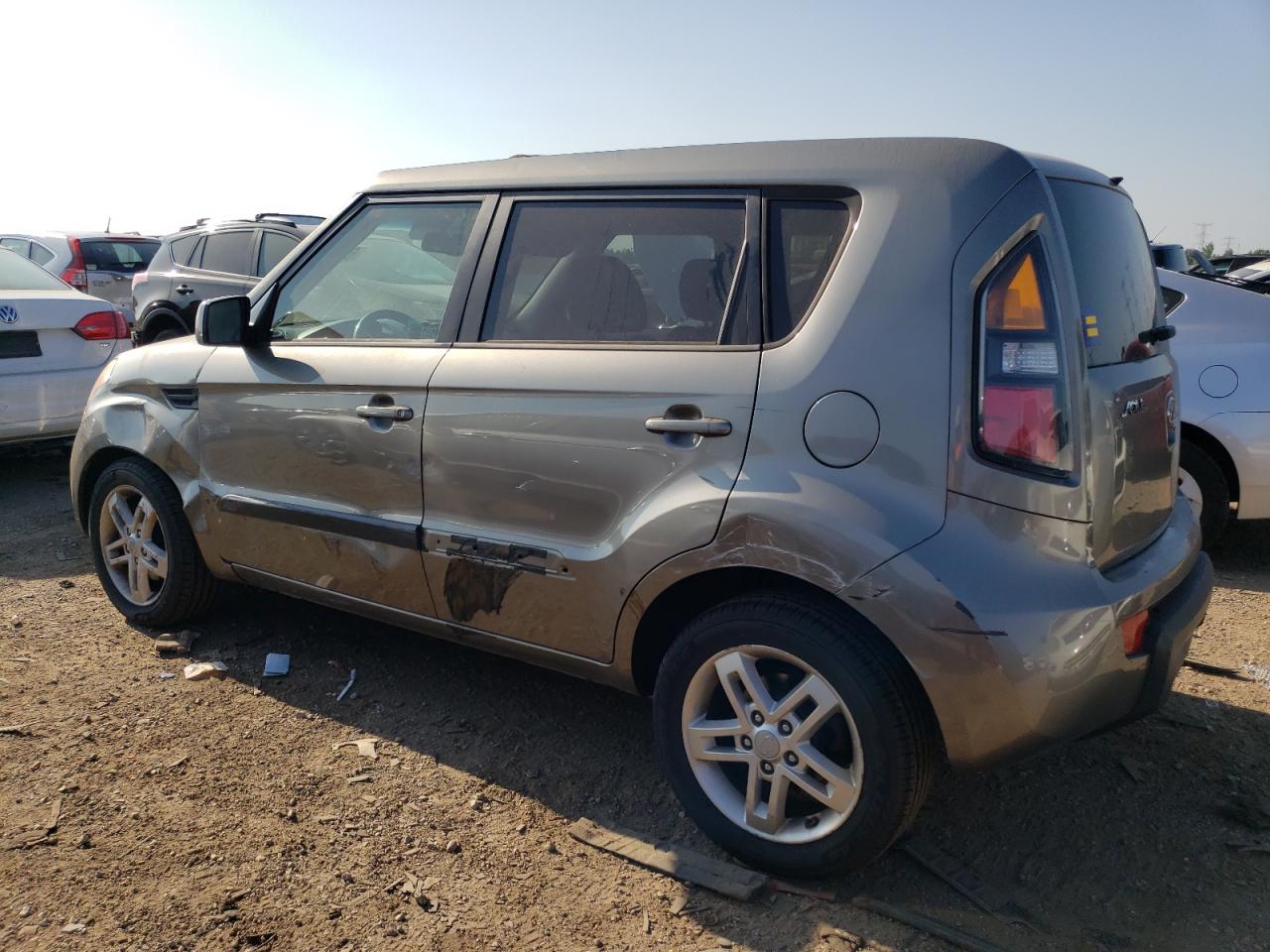 Obraz 2 z 2011 KIA SOUL + 2011 z VIN KNDJT2A22B7215784