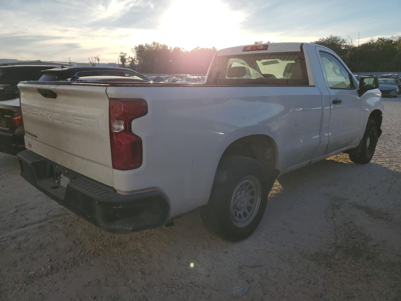 Изображение 3 2019 CHEVROLET SILVERADO C1500 2019 с VIN 3GCNWAEH8KG172087