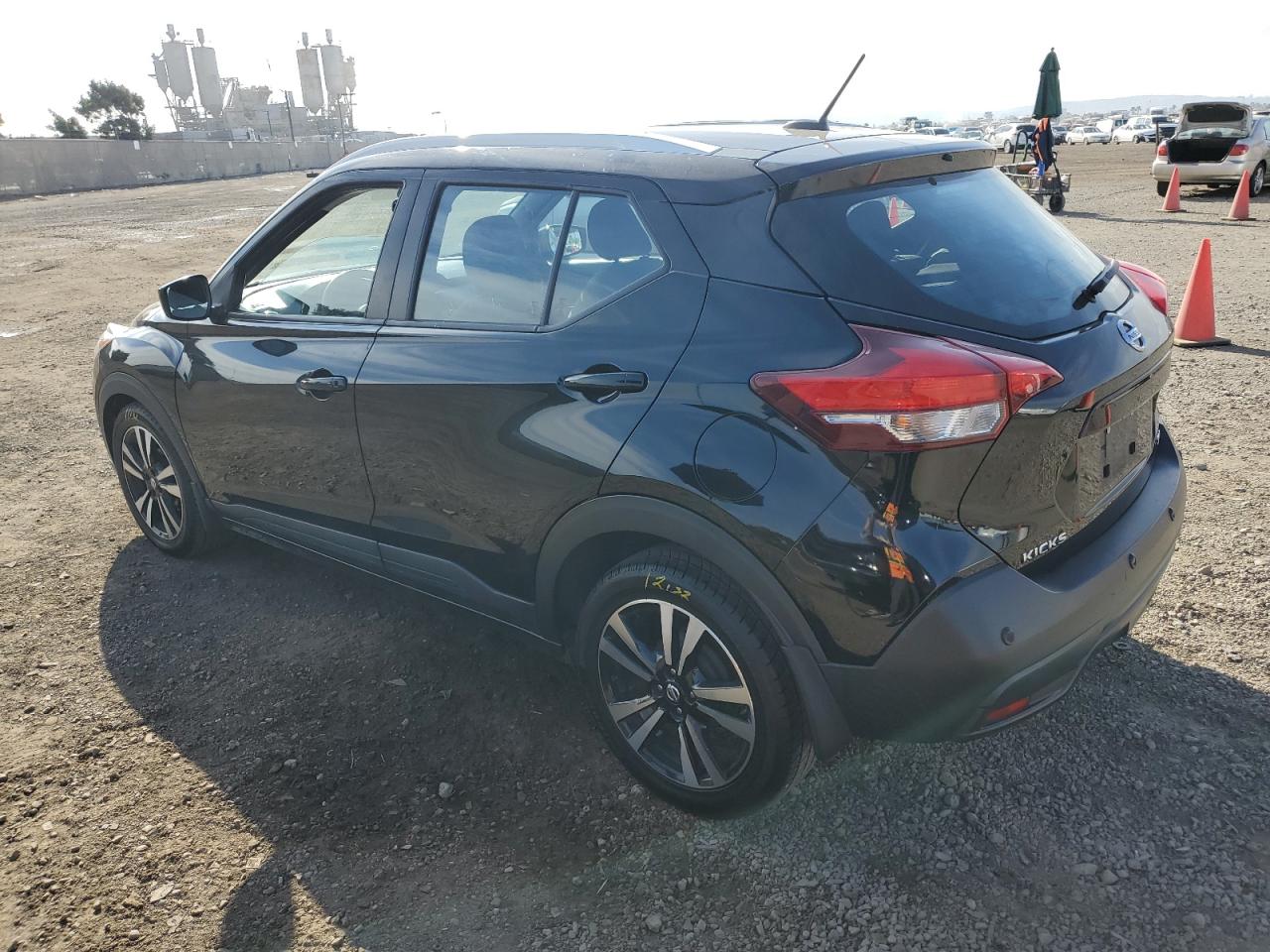 Image 2 of 2020 NISSAN KICKS SV 2020 with VIN 3N1CP5CV6LL510456