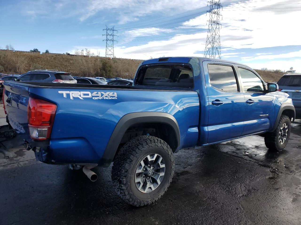 Image 3 of 2017 TOYOTA TACOMA DOUBLE CAB 2017 with VIN 3TMDZ5BN9HM032886