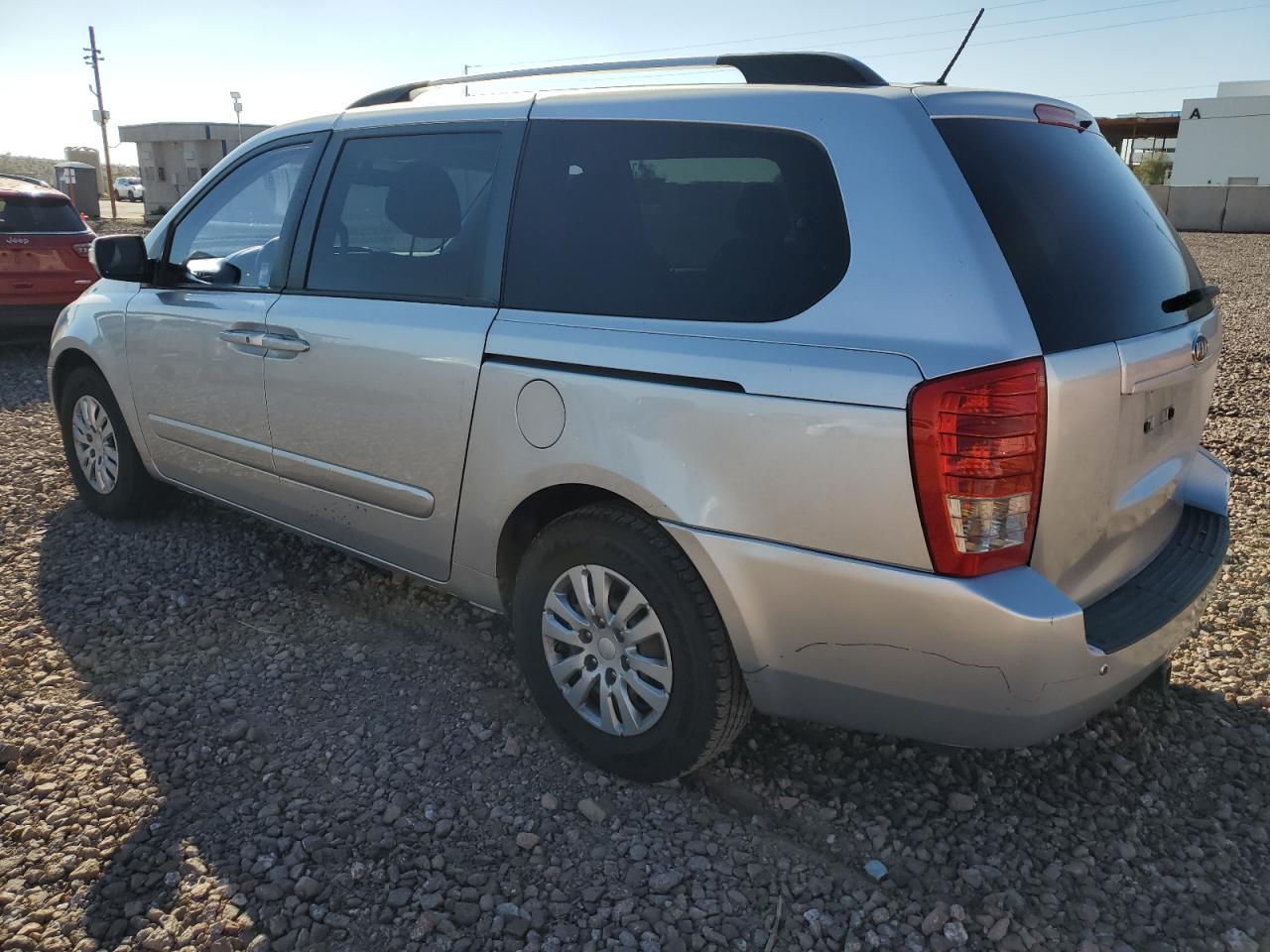 Image 2 of 2012 KIA SEDONA LX 2012 with VIN KNDMG4C79C6430981