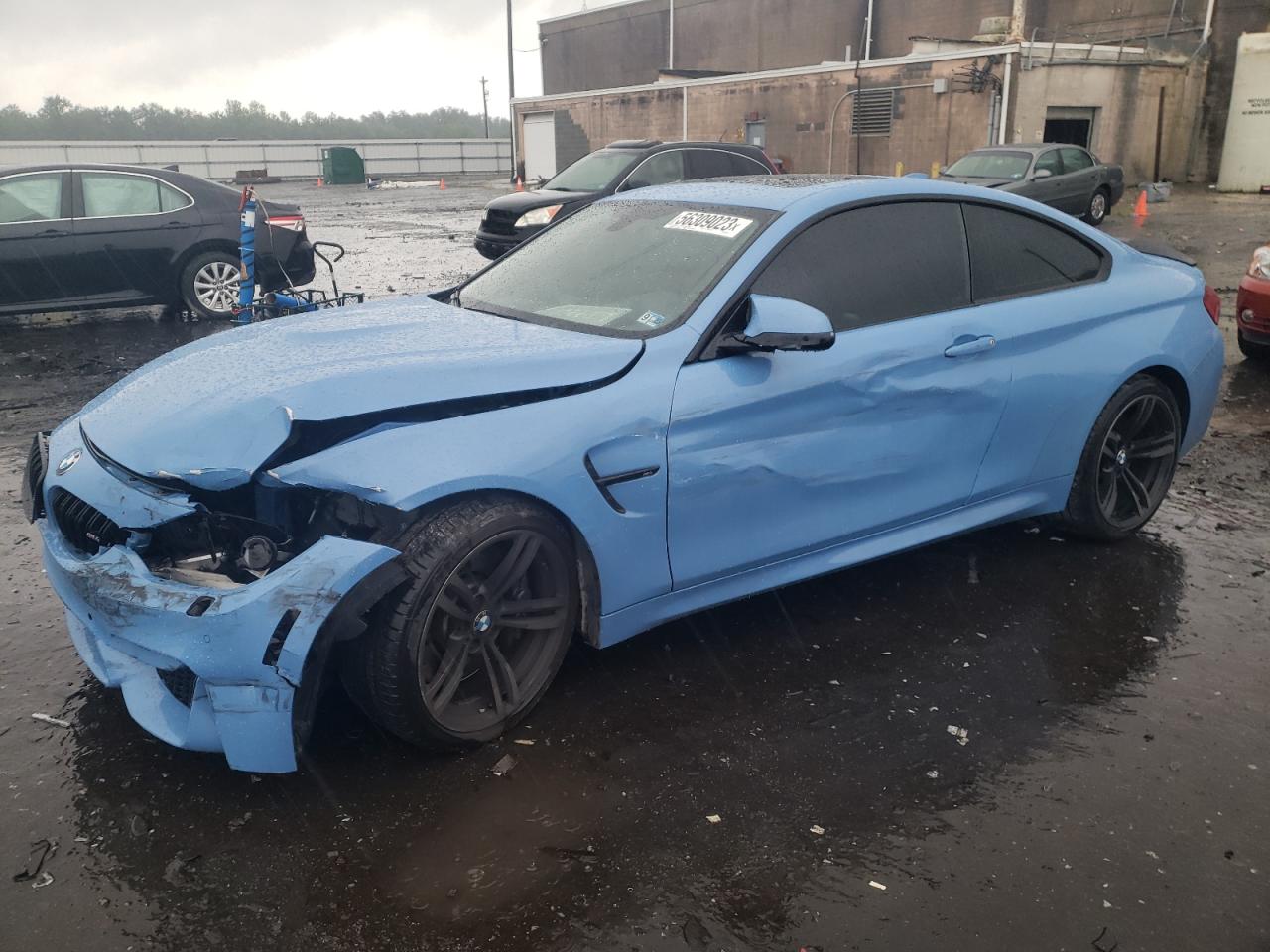 2015 BMW M4  2015 image