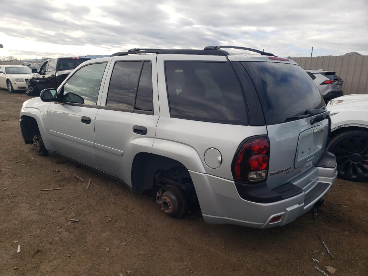 Изображение 2 2008 CHEVROLET TRAILBLAZER LS 2008 с VIN 1GNDT13S382248018