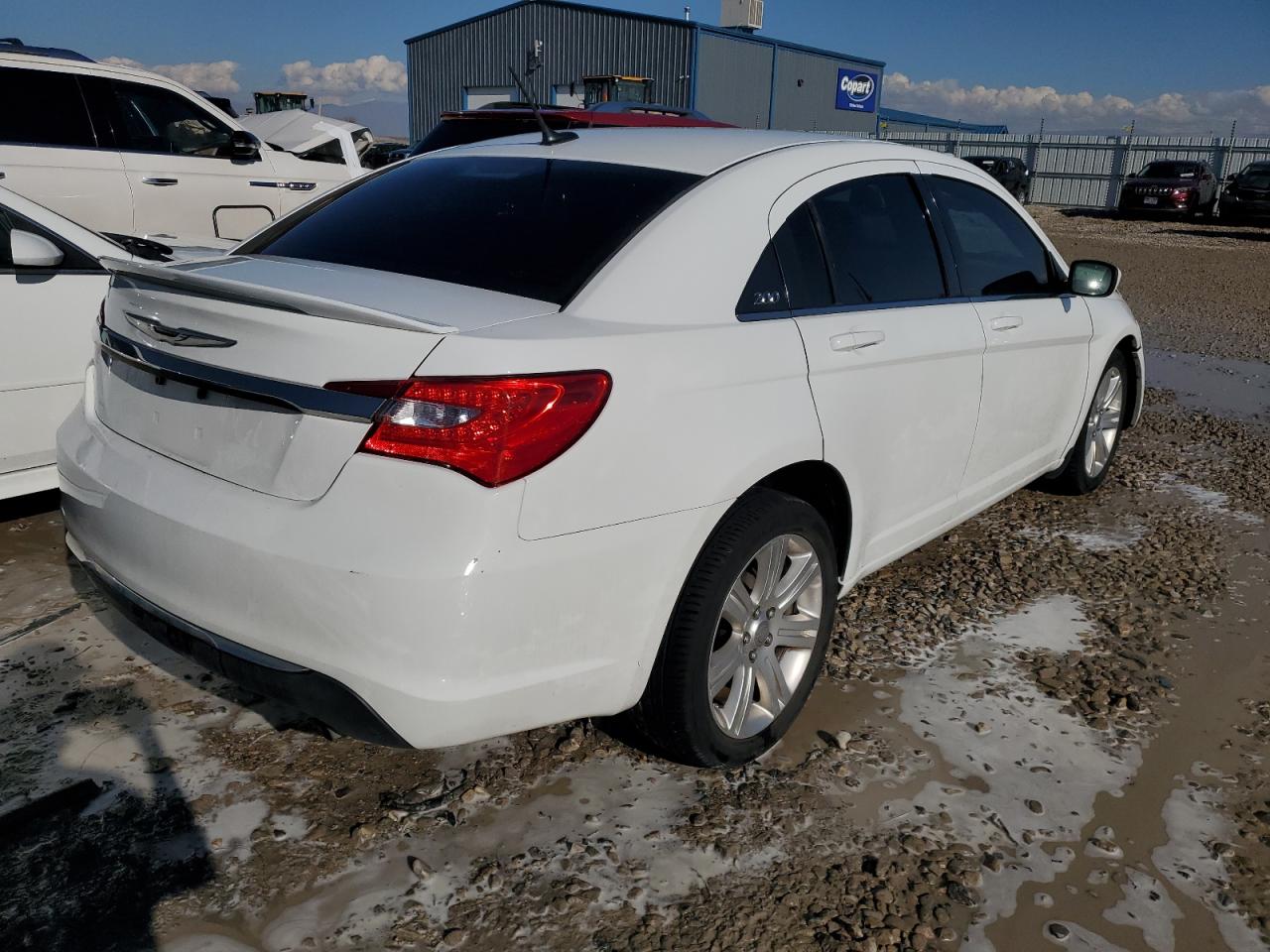 Image 3 of 2013 CHRYSLER 200 LX 2013 with VIN 1C3CCBAB2DN762808