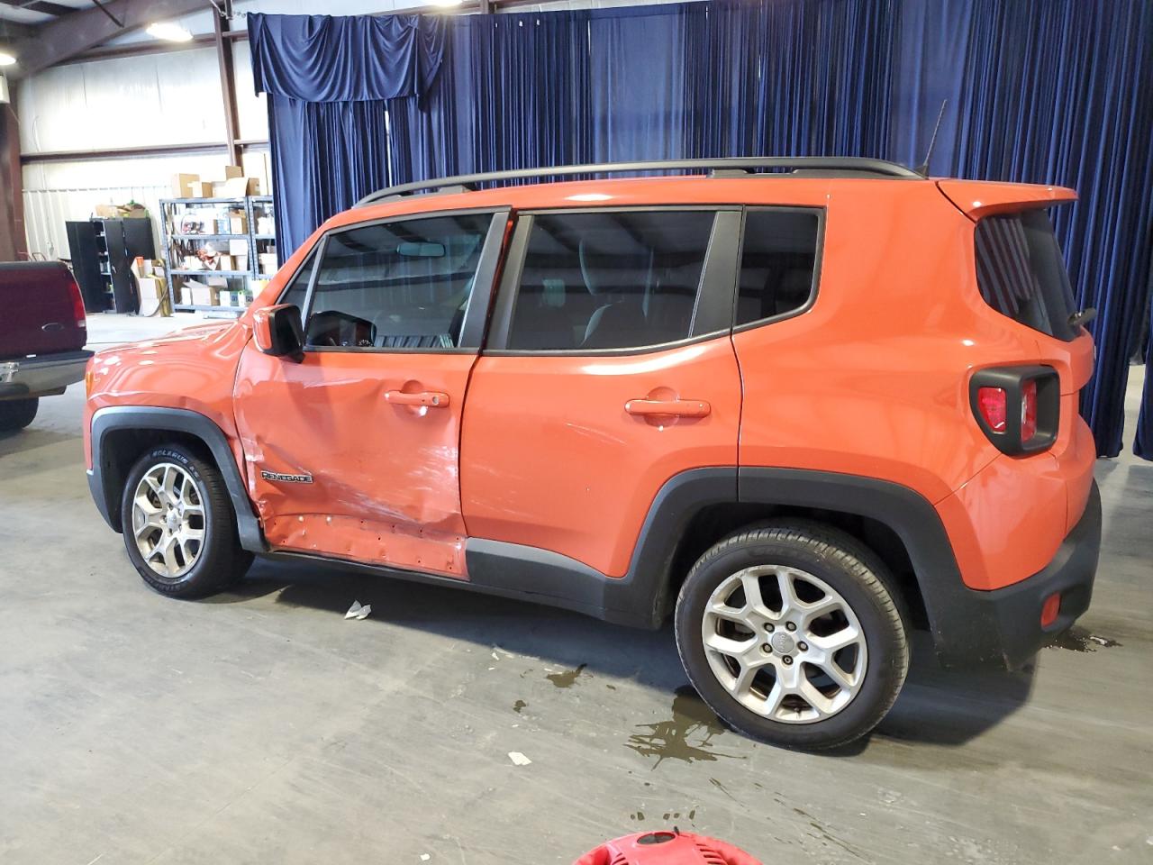 Image 2 of 2018 JEEP RENEGADE LATITUDE 2018 with VIN ZACCJABBXJPH33344