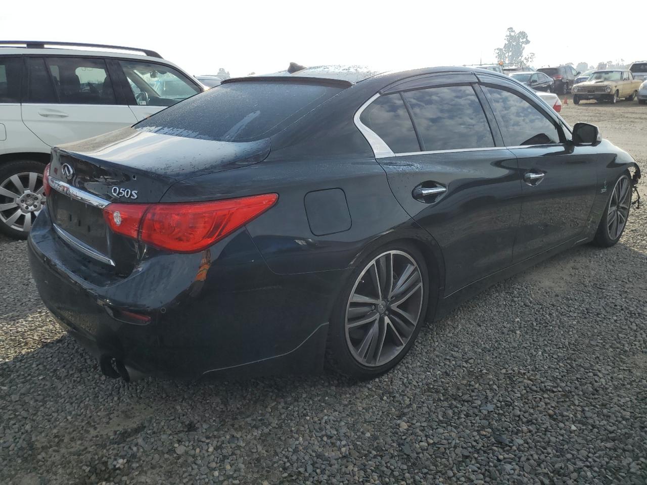 Image 3 of 2016 INFINITI Q50 PREMIUM 2016 with VIN JN1EV7APXGM301327