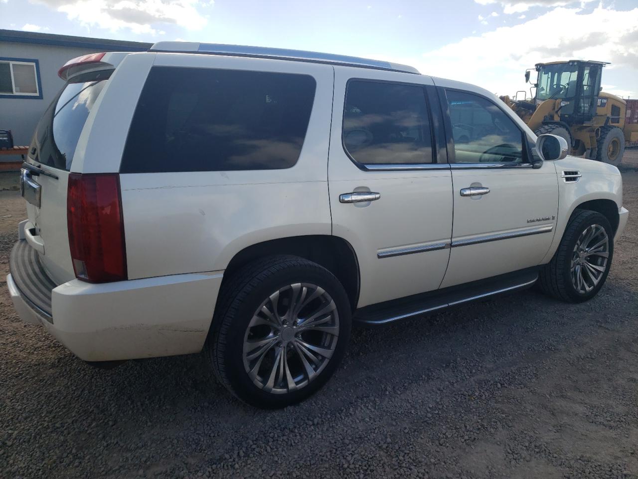 Image 3 of 2007 CADILLAC ESCALADE LUXURY 2007 with VIN 1GYFK63827R158509