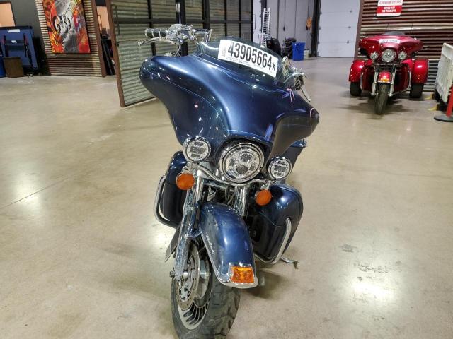 Изображение 2 2009 HARLEY-DAVIDSON FLHTCU  2009 с VIN 1HD1FC4129Y627142